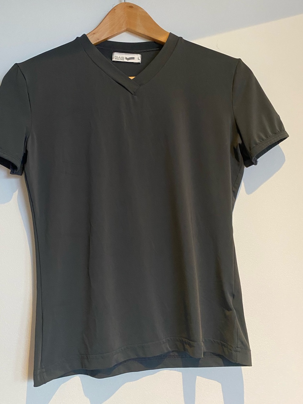 V-Neck Short Sleeve Shirt - grey/dark green